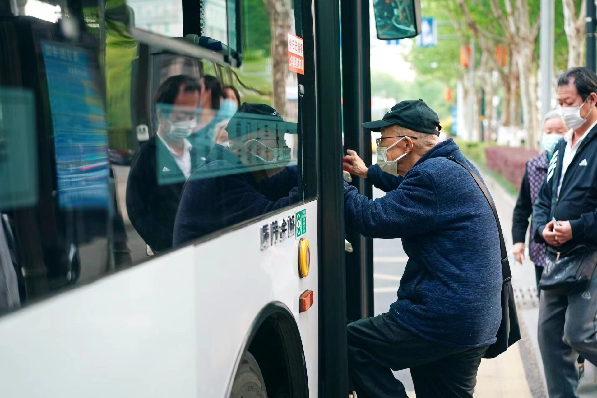 98歲沈燮元，古籍江海寄余生