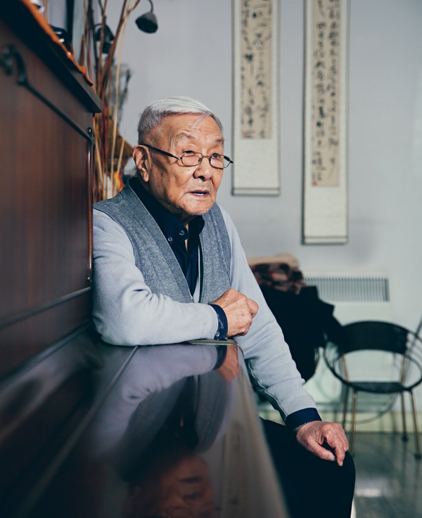 94歲楊先讓，一刀一筆任平生