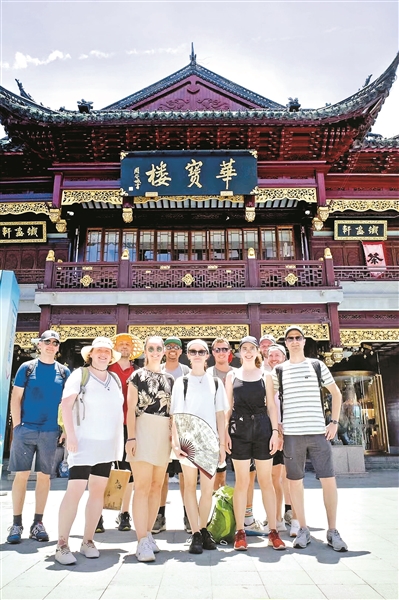 Local foreign language tour guides witness increasing popularity of 